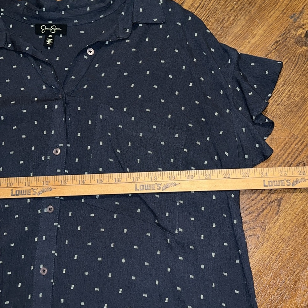 ⭐️Jessica Simpson Navy Polka Dot Button Up Tie Front Short Sleeve Top Size 1X - Picture 13 of 13